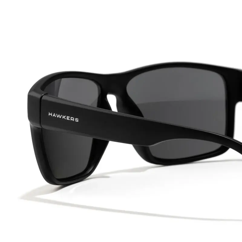 HAWKERS Gafas De Sol Para Hombres Y Mujeres FASTER Black Dark - Imagen 4