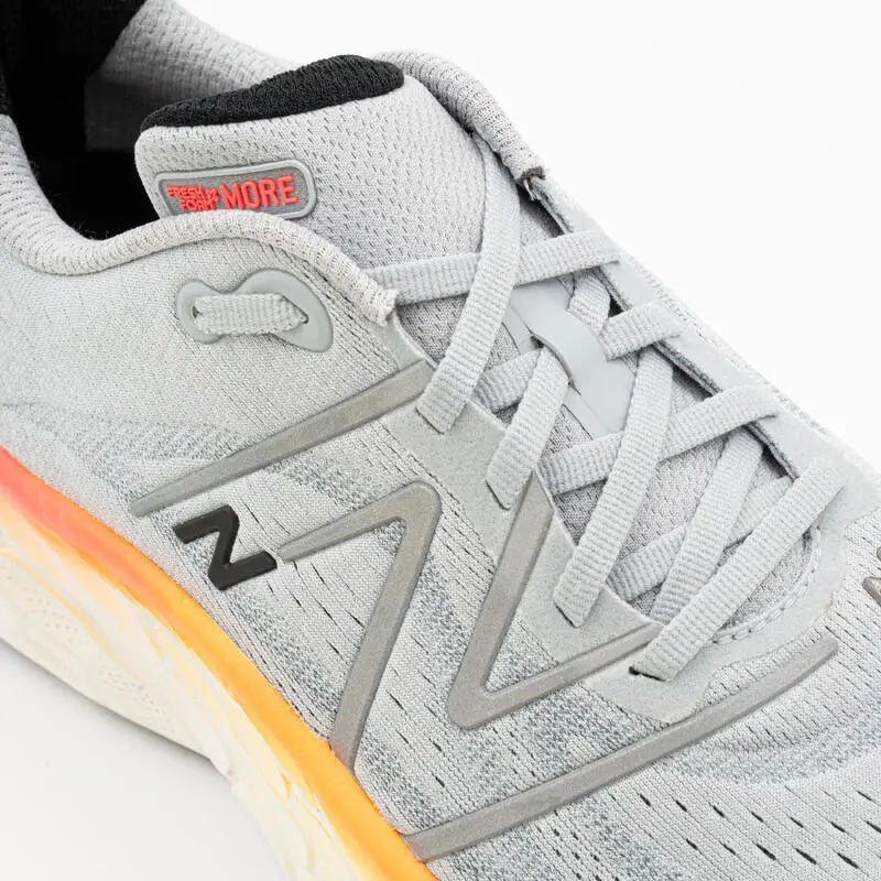 ZAPATILLAS RUNNING HOMBRE NEW BALANCE MORE V4 H GRIS - Imagen 4